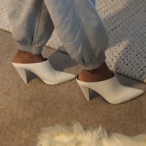 MARC FISHER - White pointed toe Mule - Picture 1 of 7